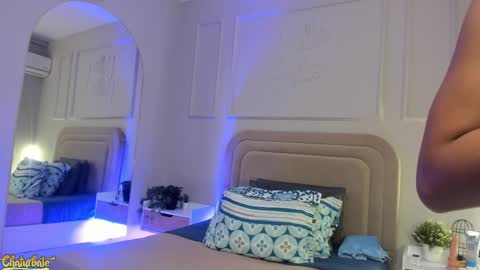 Snapshot of rachelladamss chatting on 03/31/26, 11:32 camila online show from 03/31/26, 11:32