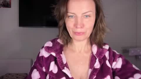 Rachel online show from 05/25/26, 06:47