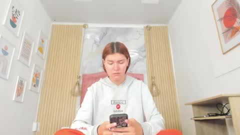 rachellesc online show from 06/04/26, 12:22