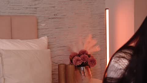 RachelSwaan online show from 12/10/24, 07:37