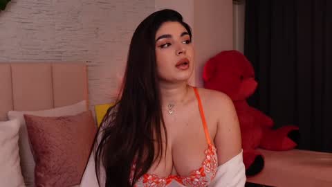 RachelSwaan online show from 01/18/25, 08:52