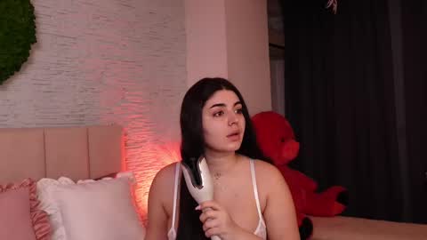 RachelSwaan online show from 03/01/25, 04:47