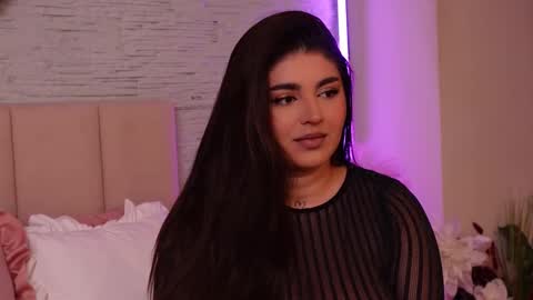 RachelSwaan online show from 10/10/25, 05:17