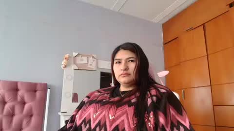 Snapshot of radiantgoddes chatting on 12/29/24, 01:17 radiantgoddes online show from 12/29/24, 01:17