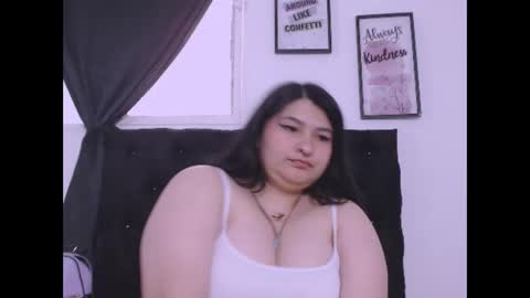 radiantgoddes online show from 10/17/25, 05:04