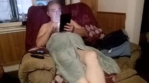 Radioman for fun online show from 01/13/26, 03:06