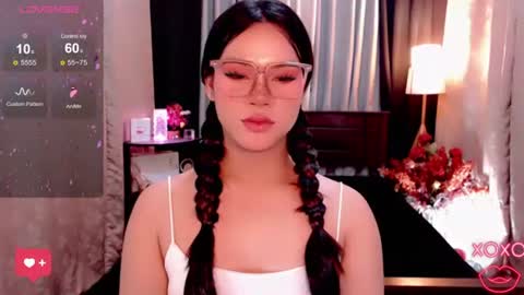 raeganclinton online show from 09/28/25, 01:33