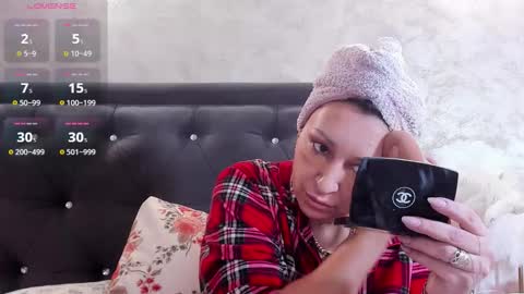 raelledarkstar online show from 02/09/26, 11:47