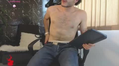 R A F A E L online show from 05/19/26, 08:48