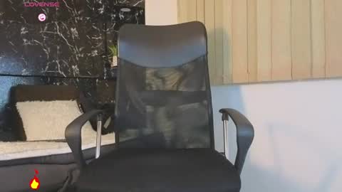 R A F A E L online show from 06/11/26, 12:32