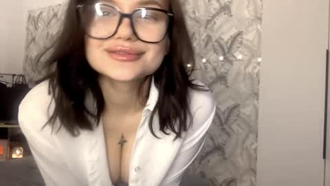 Riya online show from 01/12/26, 09:14