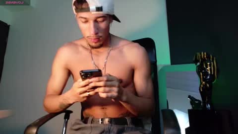 IG online show from 01/11/26, 03:44