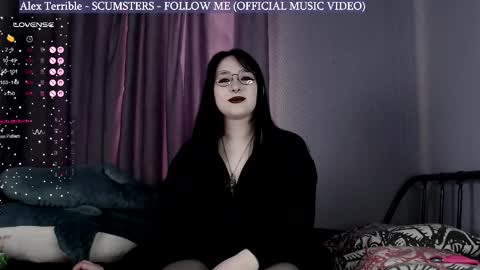 Janna  online show from 12/17/25, 06:08