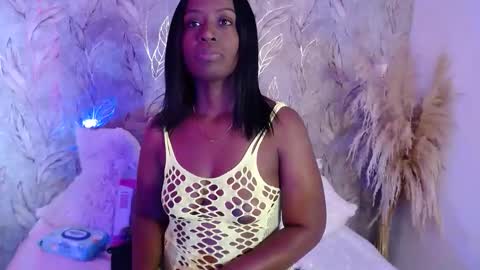 raichellcooper1 online show from 01/14/26, 06:46