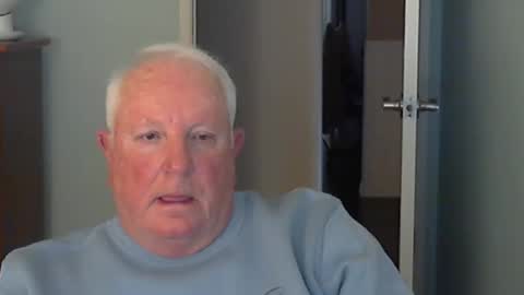 Snapshot of raiderman215 chatting on 10/22/25, 06:29 raiderman215 online show from 10/22/25, 06:29