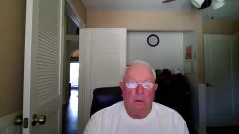 Snapshot of raiderman215 chatting on 05/30/26, 06:38 raiderman215 online show from 05/30/26, 06:38