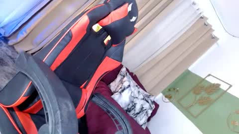 itsmeRailey online show from 02/17/25, 12:38