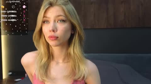 Lisa online show from 02/14/25, 09:21