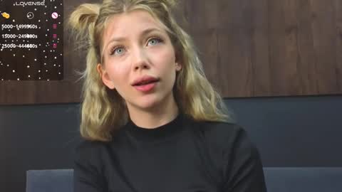 Lisa online show from 03/09/25, 12:31