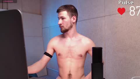 Snapshot of rainbow_farmer_james chatting on 02/22/25, 05:46 Rainbow James online show from 02/22/25, 05:46