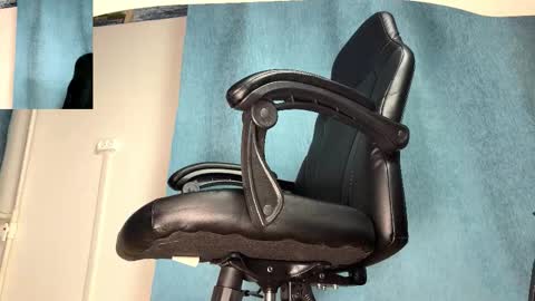 Snapshot of rainbow_farmer_james chatting on 10/03/25, 05:21 Rainbow James online show from 10/03/25, 05:21