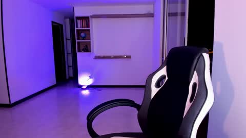 Snapshot of rainbow_jenny chatting on 01/26/25, 11:50 Jennyindependent model . online show from 01/26/25, 11:50