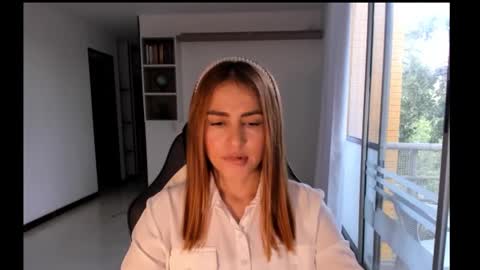 Snapshot of rainbow_jenny chatting on 09/14/25, 08:52 Jennyindependent model . online show from 09/14/25, 08:52