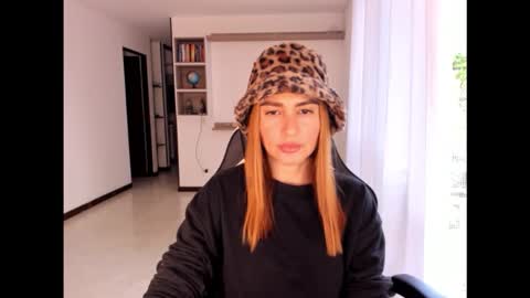 Snapshot of rainbow_jenny chatting on 10/15/25, 10:21 Jennyindependent model . online show from 10/15/25, 10:21