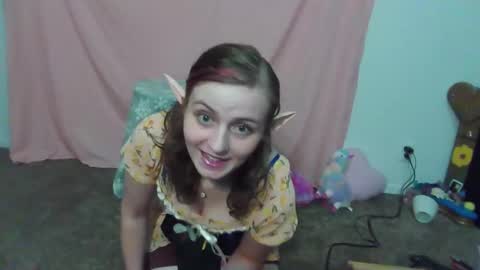 Snapshot of rainbowbitterbb chatting on 09/28/25, 02:17 RainbowBitterBB online show from 09/28/25, 02:17