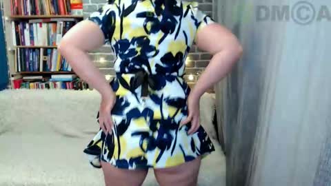 Snapshot of rainbowladyy chatting on 12/23/25, 02:53 rainbowladyy online show from 12/23/25, 02:53