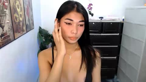 raindrizzle1706 online show from 03/23/26, 03:16