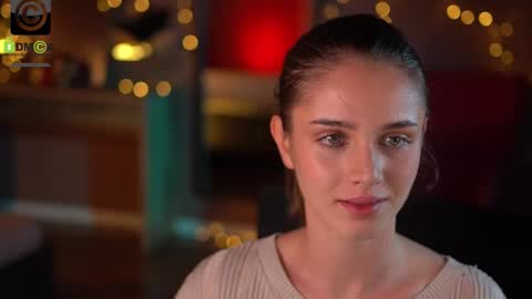 Raisa online show from 12/22/25, 07:00