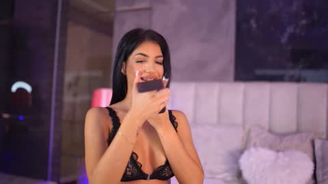 Snapshot of raisakali chatting on 09/21/25, 03:35 Raisa online show from 09/21/25, 03:35