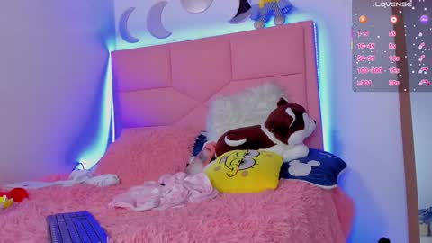  Nina  online show from 01/23/25, 01:41