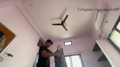 Snapshot of raju_smith chatting on 11/24/25, 06:57 raju_smith online show from 11/24/25, 06:57