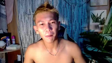 ralfhuge24 online show from 10/15/25, 09:53