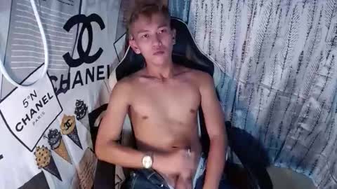 ralfhuge24 online show from 12/20/25, 06:42