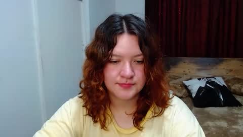 Snapshot of ramona15 chatting on 09/19/25, 10:21 Ramona online show from 09/19/25, 10:21