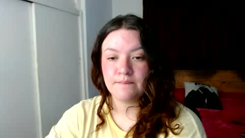 Snapshot of ramona15 chatting on 06/25/26, 12:54 Ramona online show from 06/25/26, 12:54