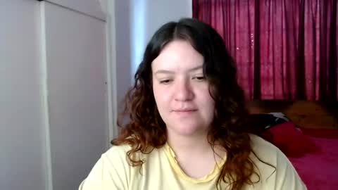 Snapshot of ramona15 chatting on 08/05/26, 09:39 Ramona online show from 08/05/26, 09:39
