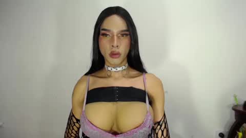 Snapshot of ramonasmit chatting on 12/03/24, 09:45 RamonaSmit online show from 12/03/24, 09:45