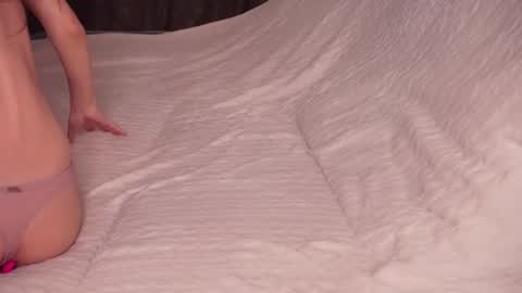 Ramona 3 ig Ramonaascity online show from 02/25/25, 12:03