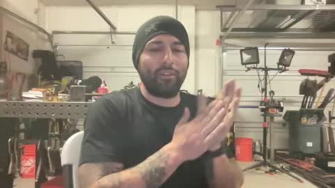 Marcos online show from 12/31/24, 08:34