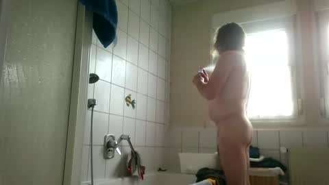 Snapshot of ramteichj chatting on 10/22/25, 02:06 ramteichj online show from 10/22/25, 02:06