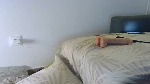 Snapshot of ranchoarg chatting on 10/27/25, 02:04 ranchoarg online show from 10/27/25, 02:04