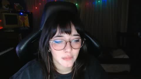 randomegirl666 online show from 04/23/26, 02:35