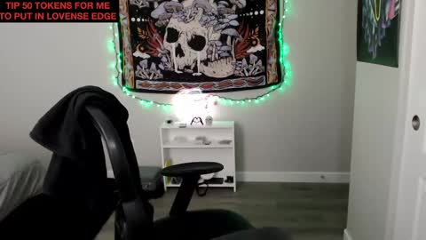 Snapshot of randyroderick chatting on 02/12/25, 07:02 Randy Rod online show from 02/12/25, 07:02