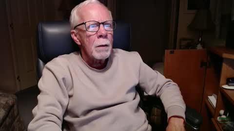 Snapshot of ranger1001 chatting on 12/04/24, 09:57 ranger1001 online show from 12/04/24, 09:57