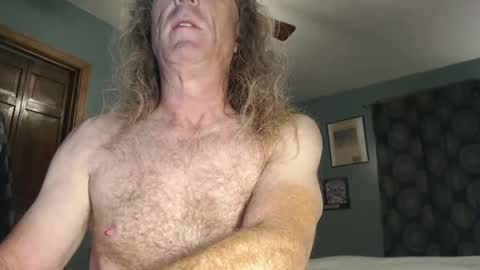 Snapshot of ranger510 chatting on 10/02/25, 02:40 Ranger510 online show from 10/02/25, 02:40