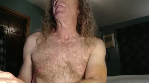 Snapshot of ranger510 chatting on 10/21/25, 02:12 Ranger510 online show from 10/21/25, 02:12